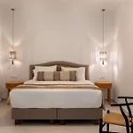 La Maltese Hotel